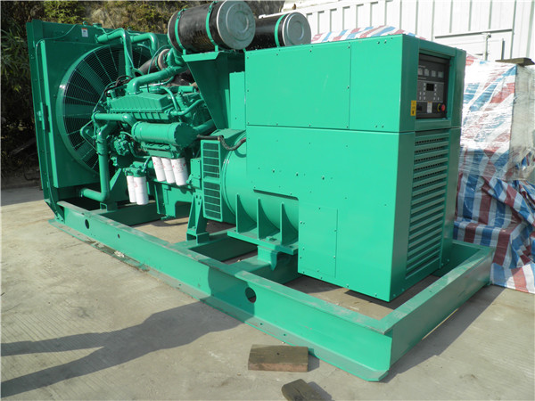布拖发电车出租-柴油发电机散热器怎样散热