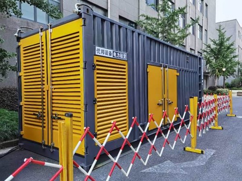 布拖如何使用转速表检查发动机的转速？