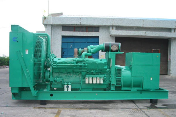 布拖工厂发电机应急发电时如何更准确地检查发电机状态？