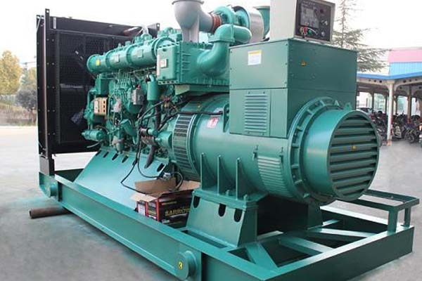 布拖工厂发电机应急发电中如何优化燃油储备管理？