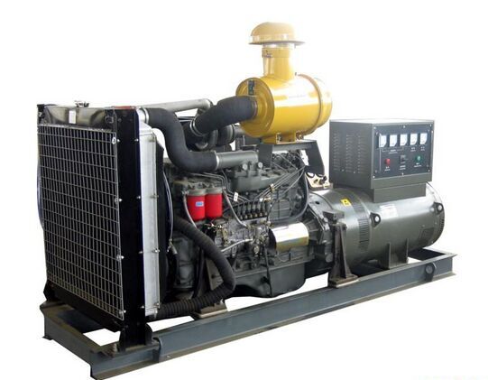 布拖汽油发电机组冬季保养时，燃油系统需要注意什么？