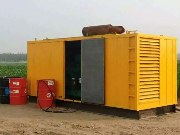 布拖安装新的水冷式机油散热器密封件有哪些注意事项？